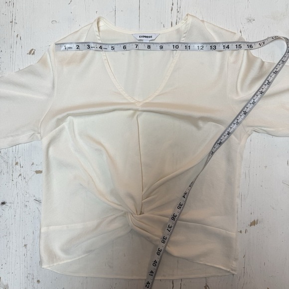 Express Blouse Shirt Size XS Twist Front Long Sleeve Ivory Off White Top - Picture 6 of 10
